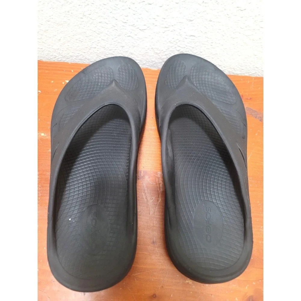 Oofos Original Black Recovery Sandals Unisex Size M 8/W 10 Lightweight & Comfort